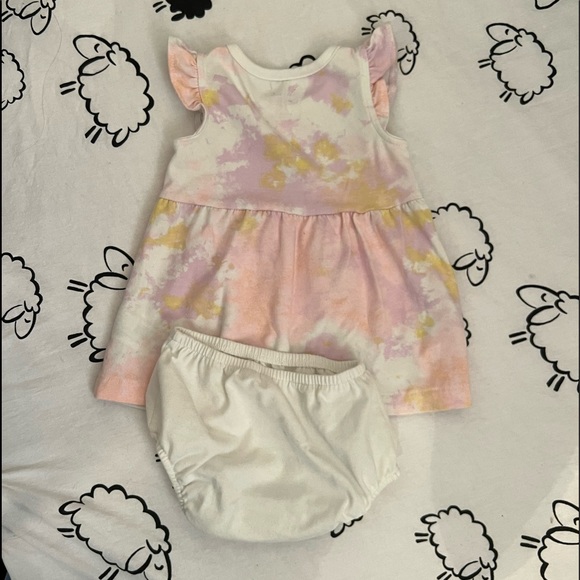 Cat and Jack 3-6 months Dress Tie Dye - Picture 3 of 4